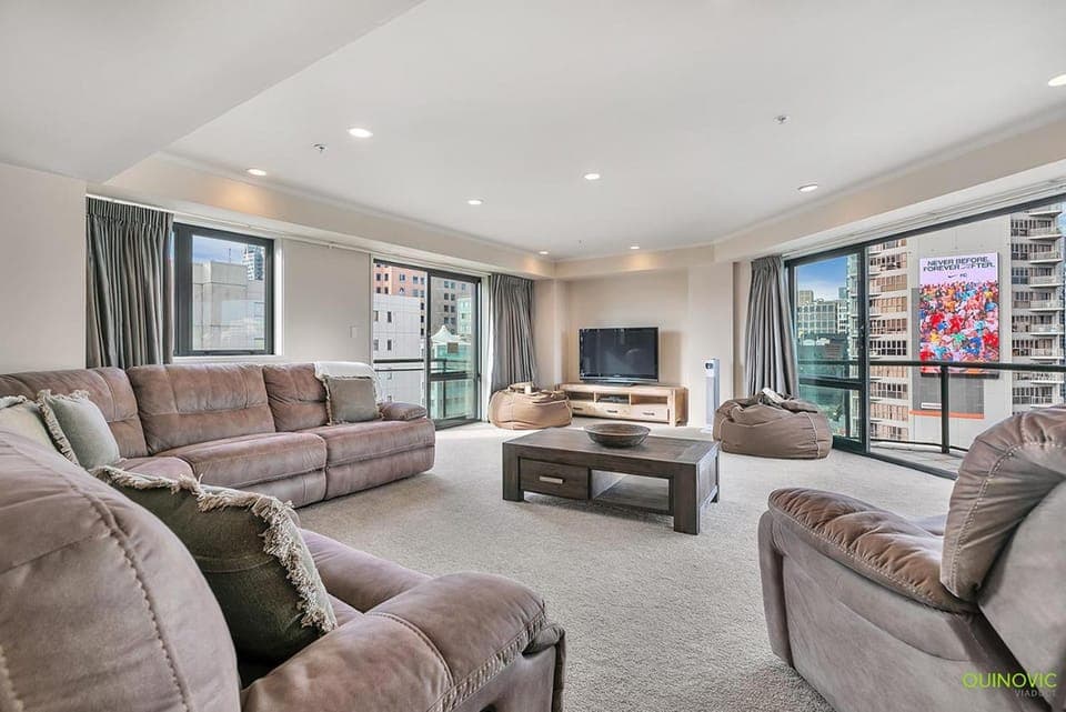 Communal lounge/ TV room, Seating area, Evening entertainment