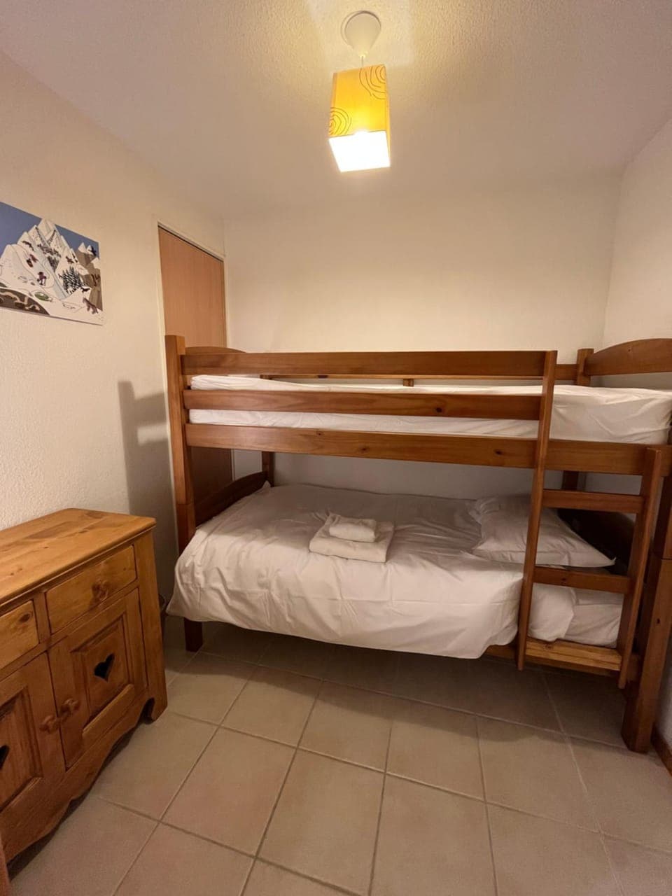 Bed, Bedroom, bunk bed