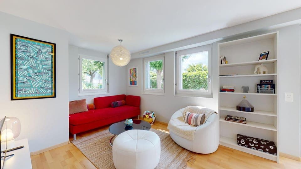 Living room, Seating area