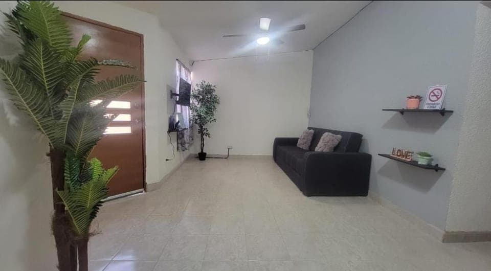 Casa a 5 minutos del consulado Americano Ca House in Ciudad Juarez