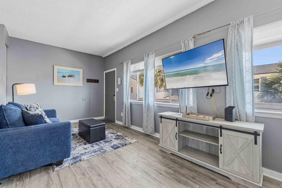 Okaloosa Island Studio Hotel in Okaloosa Island