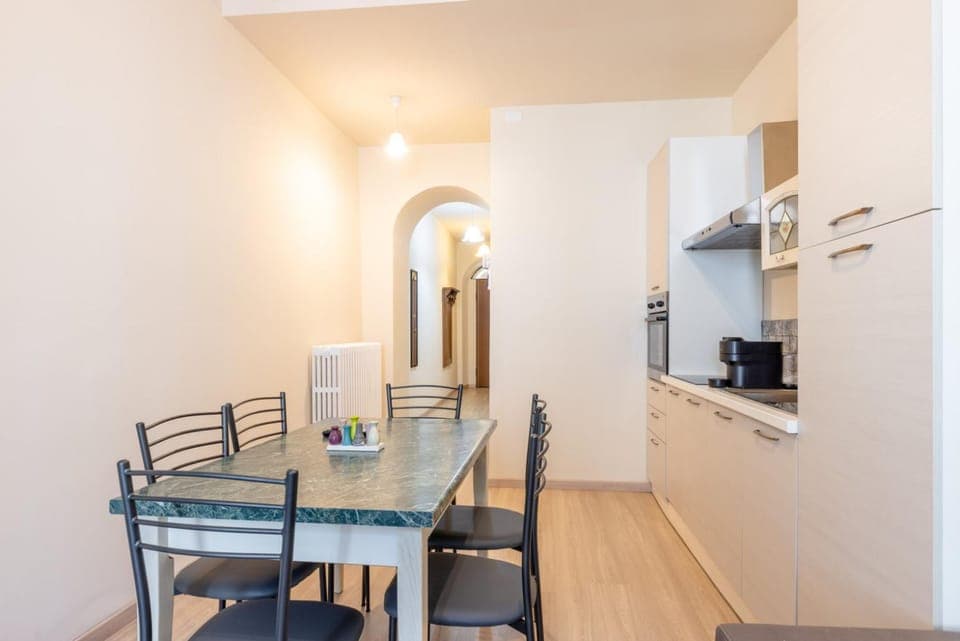 Kitchen or kitchenette, kitchen