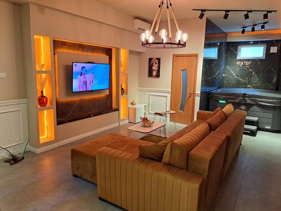 Living room, Seating area