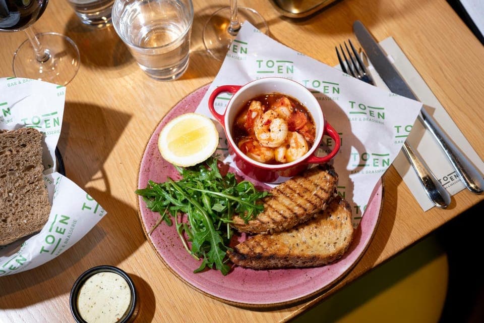 Restaurant/places to eat, Food close-up, Food and drinks, Dining area, Food