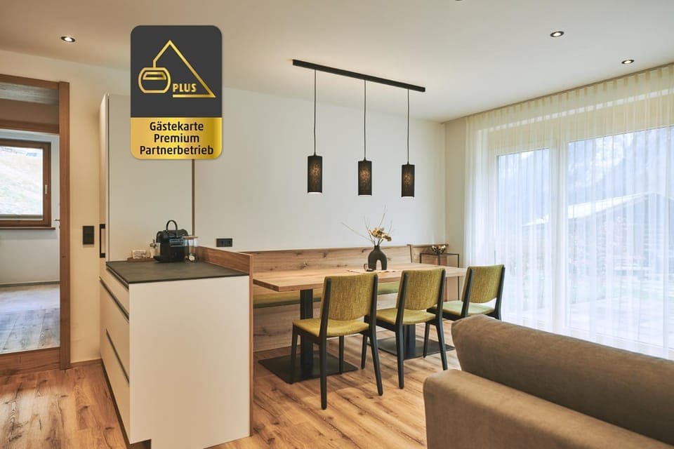 Kitchen or kitchenette, Seating area, Dining area, Logo/Certificate/Sign, Certificate/Award