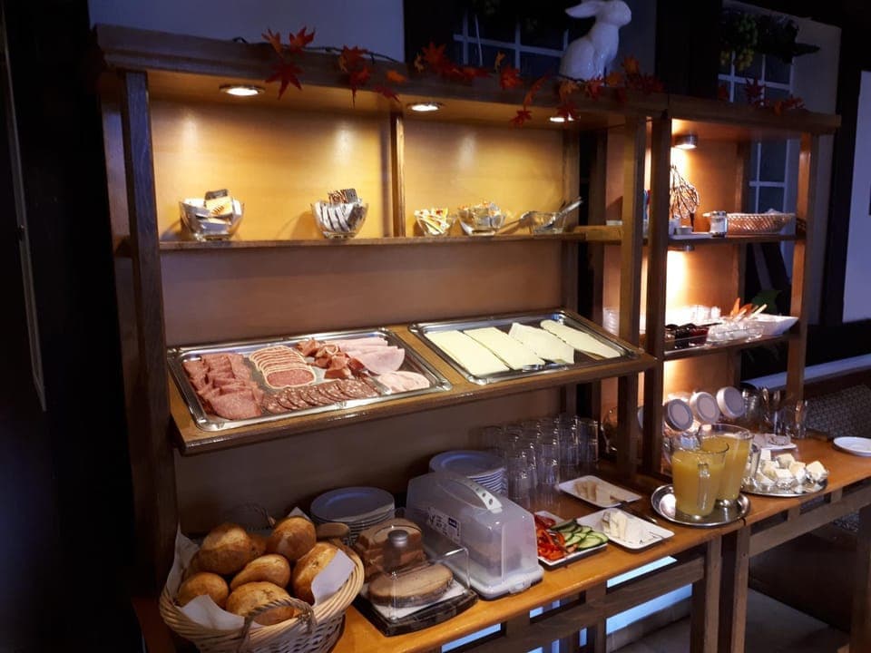 Food and drinks, Buffet breakfast