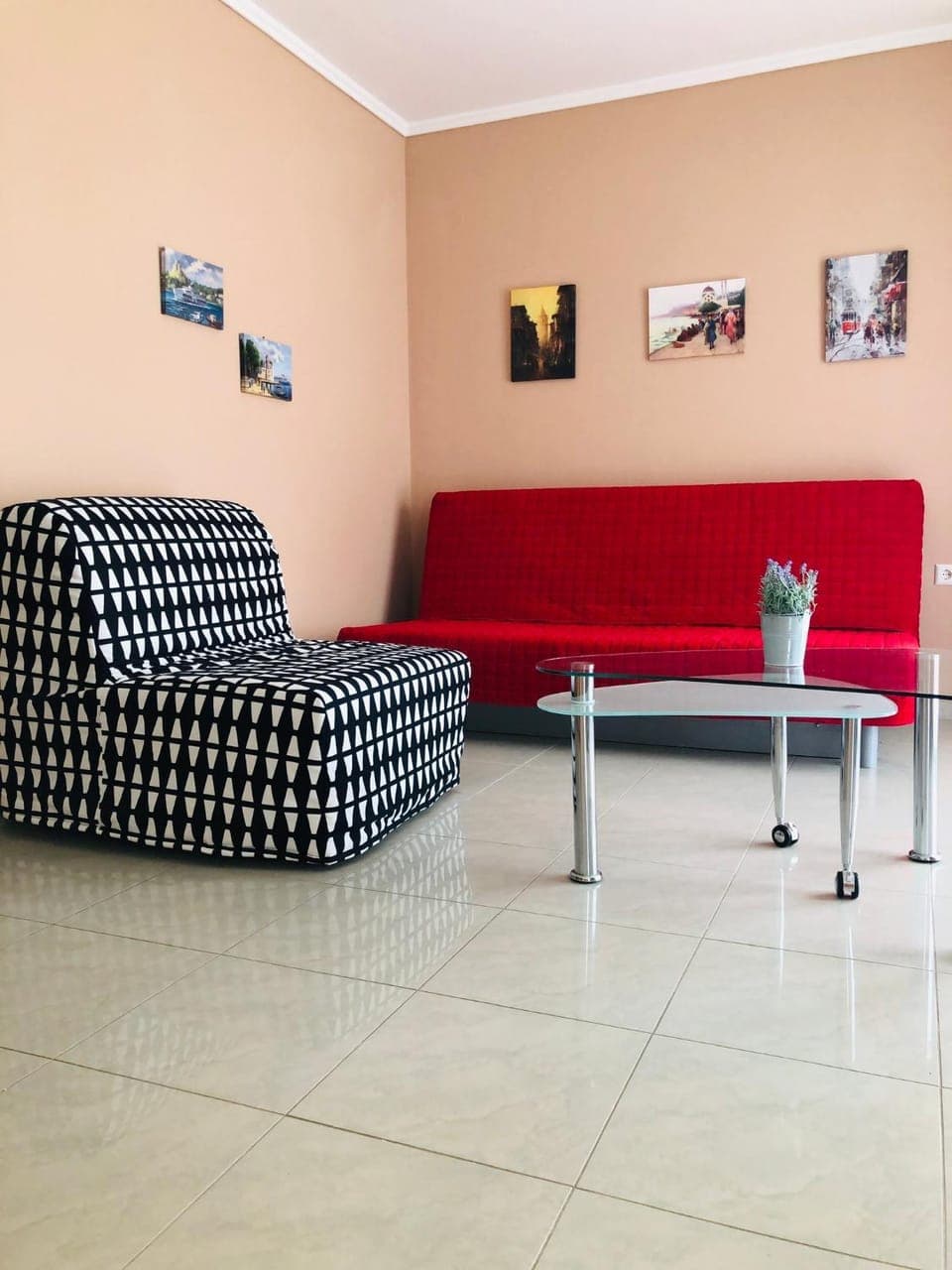 Living room, Seating area