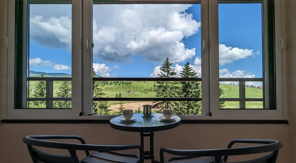 Natural landscape, Balcony/Terrace, Balcony/Terrace, Dining area