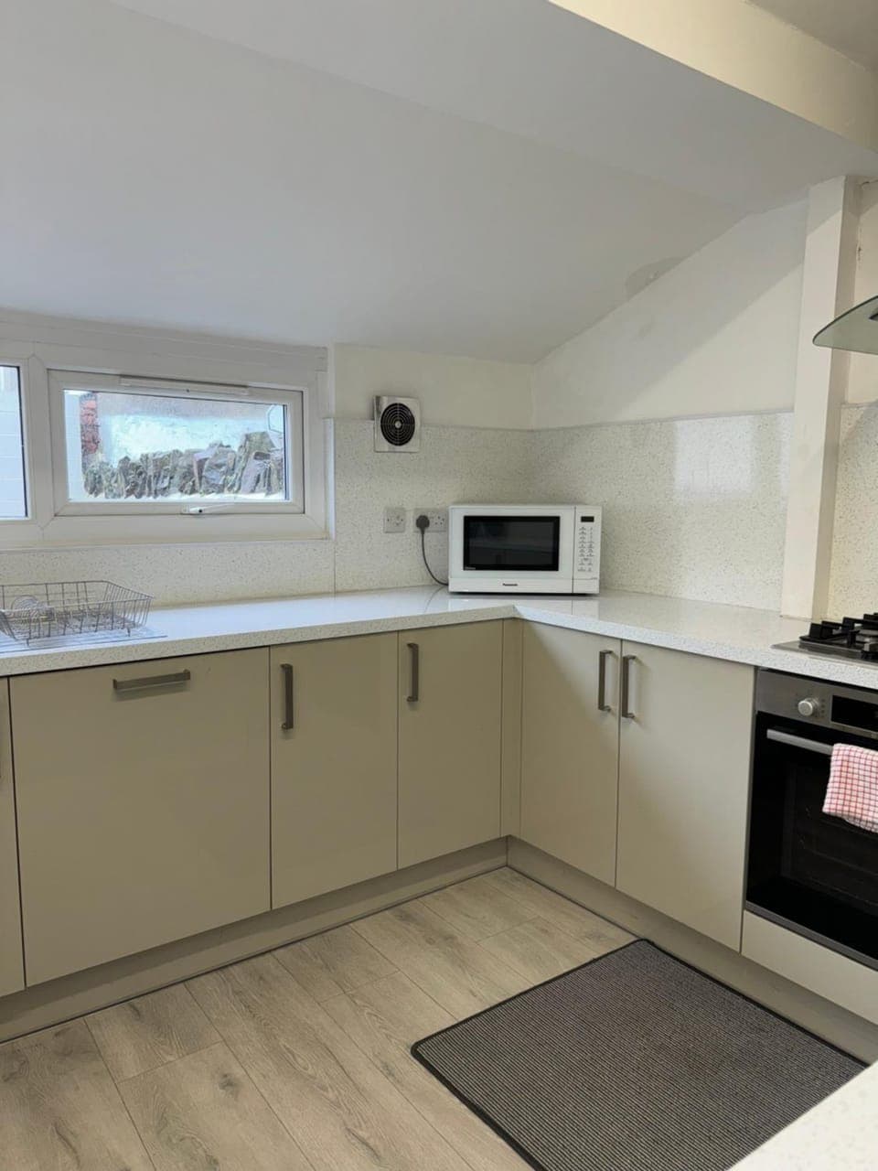 Kitchen or kitchenette, dishwasher, minibar, pet friendly, stove