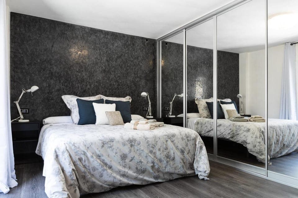 Bed, Photo of the whole room, Bedroom, towels, wardrobe, air conditioner