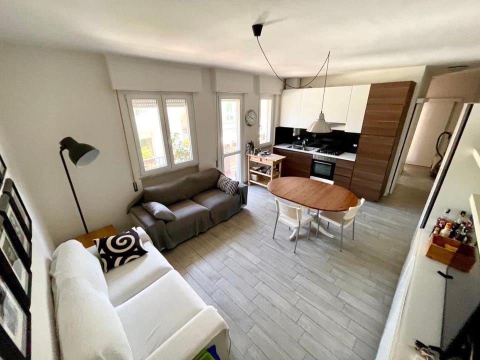 Communal lounge/ TV room, kitchen