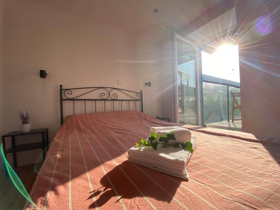 Bed, Night, Bedroom, towels