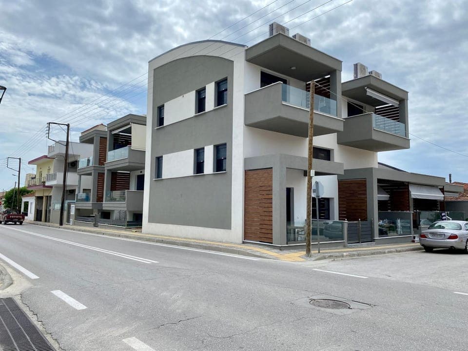 Property building, Neighbourhood, Street view, Location, Parking