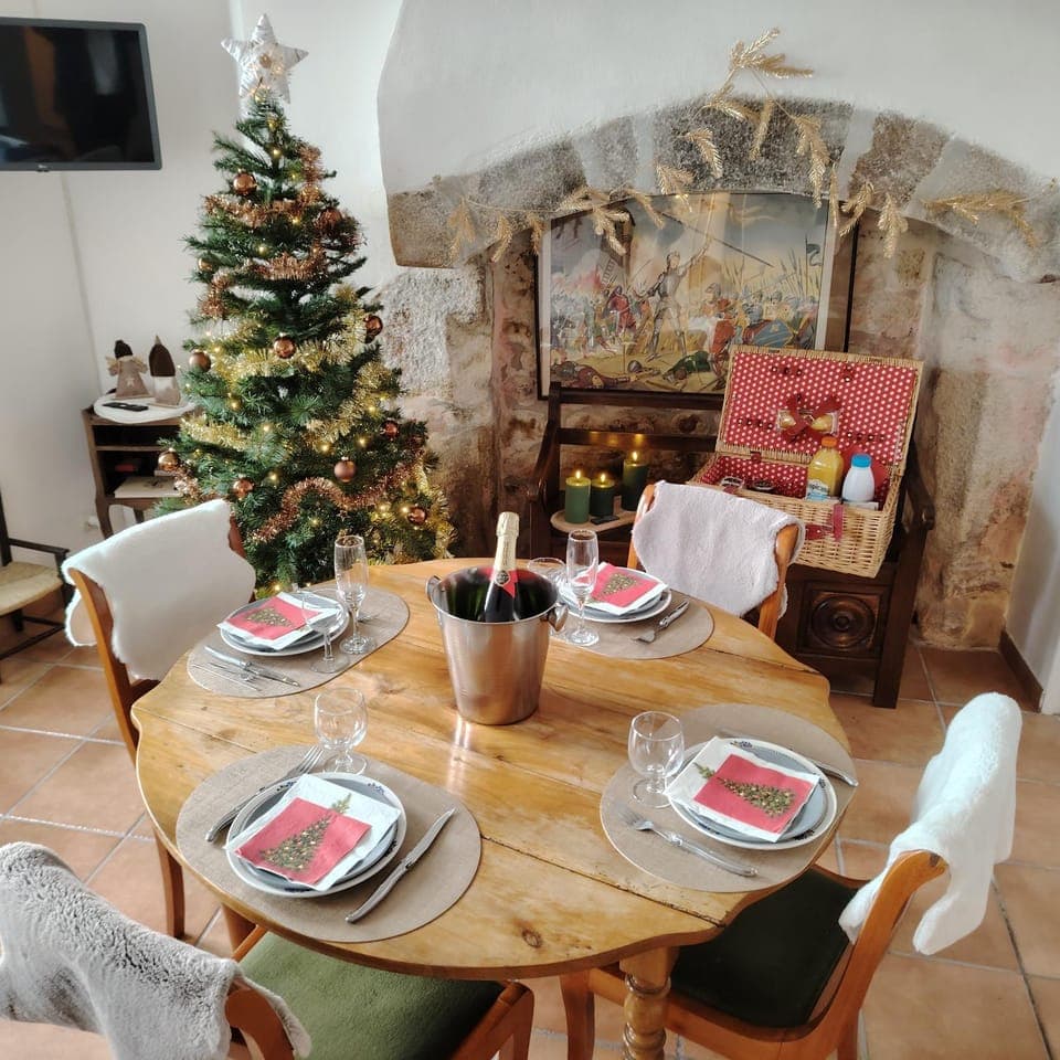 TV and multimedia, Dining area