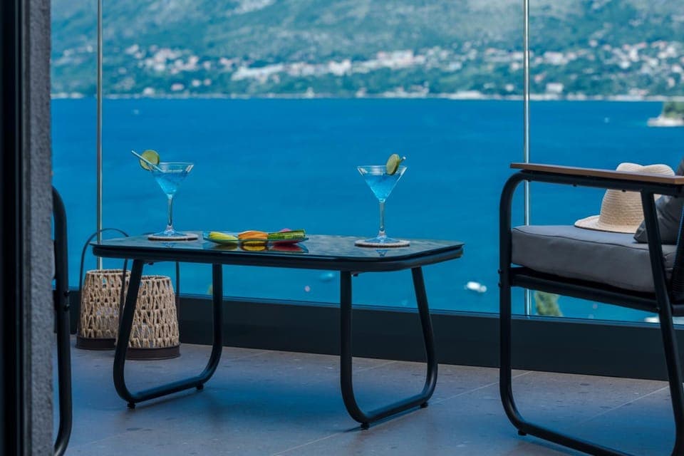 Natural landscape, View (from property/room), Balcony/Terrace, Sea view