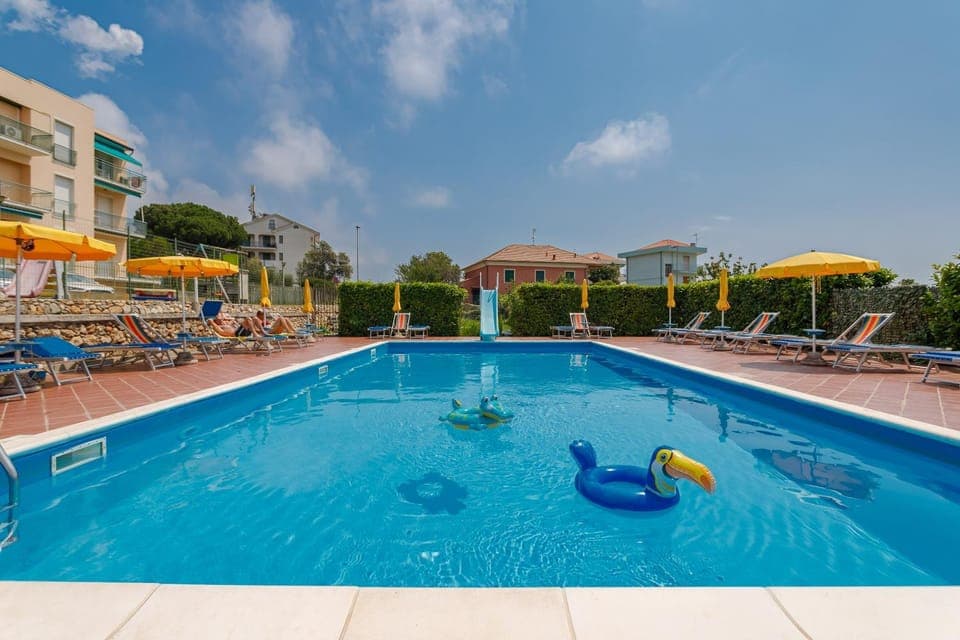 Pool view, Swimming pool