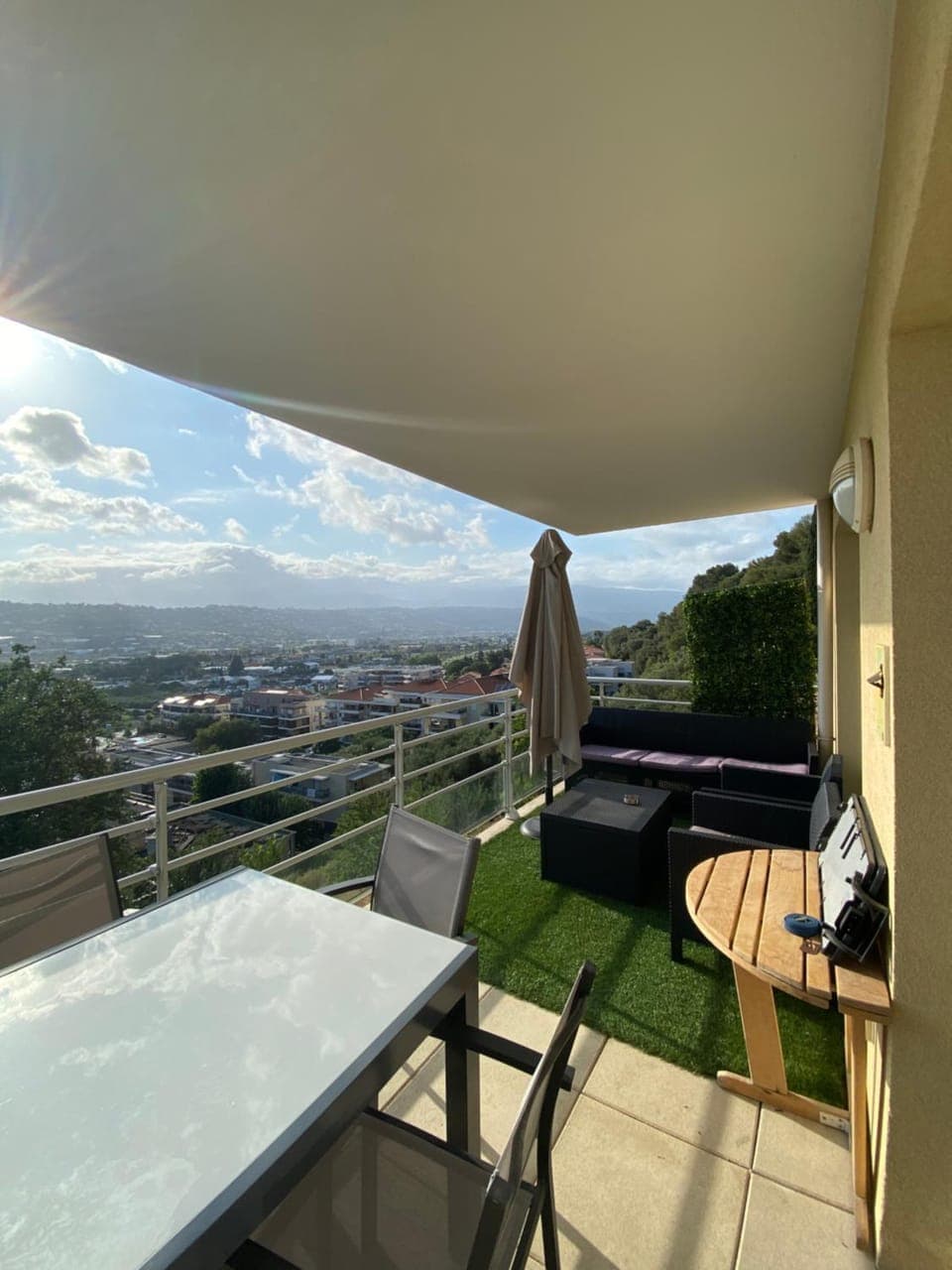 Balcony/Terrace, Mountain view