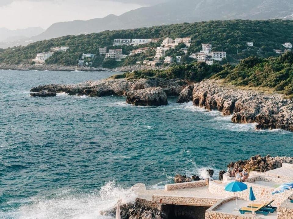 Day, Beach, Mountain view, Sea view