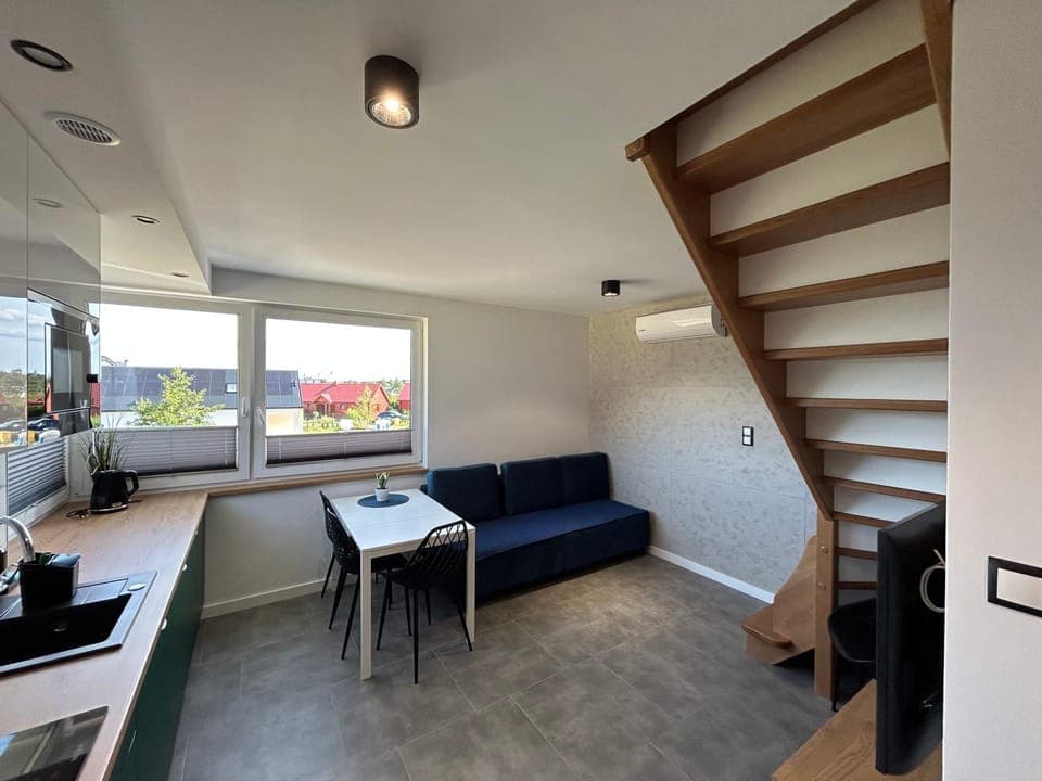 Kitchen or kitchenette, Living room, Seating area, Dining area