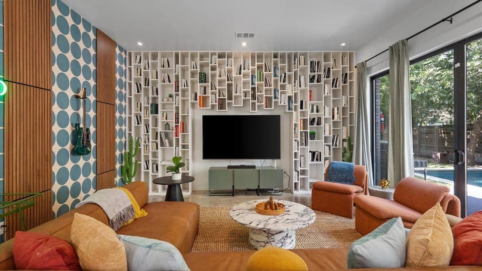 TV and multimedia, Living room, Seating area