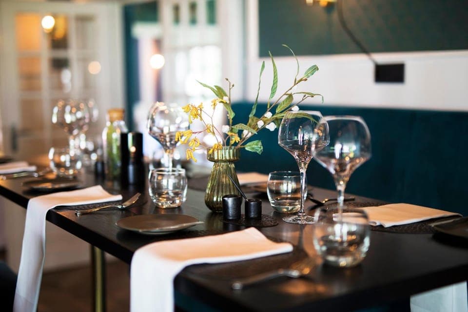 Restaurant/places to eat, Food and drinks, Food, Drinks