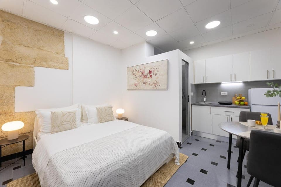 Lena's room in roman palace Apartment in Split