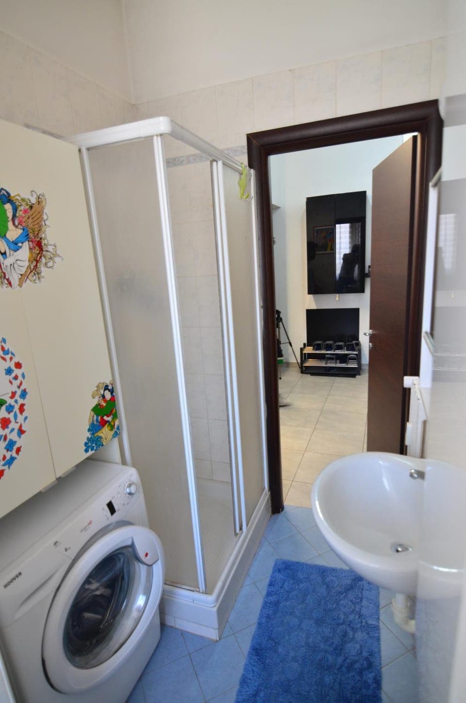 Shower, Bathroom, washing machine