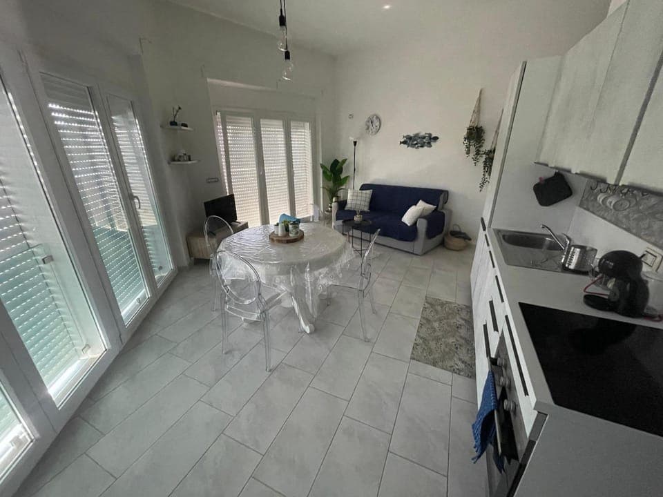 Kitchen or kitchenette, Living room, Dining area, stove