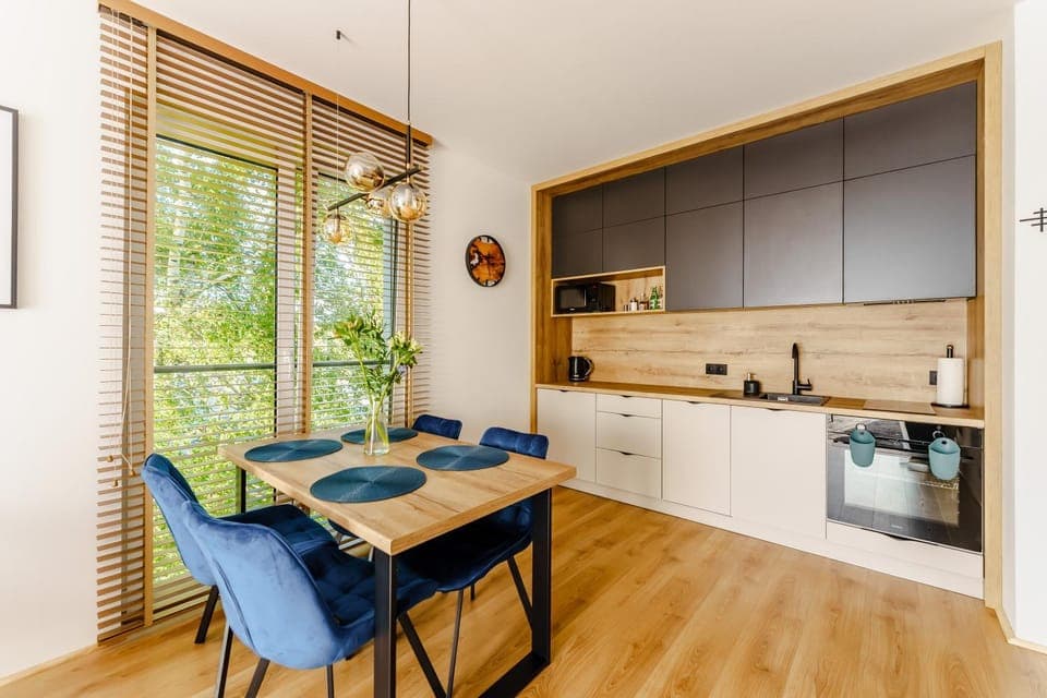 Kitchen or kitchenette, Living room, Dining area, oven, pet friendly, stove