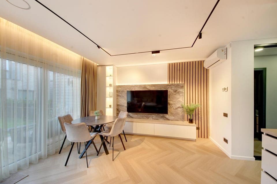 TV and multimedia, Living room, Seating area, Dining area