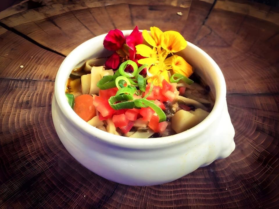 Food and drinks, Food