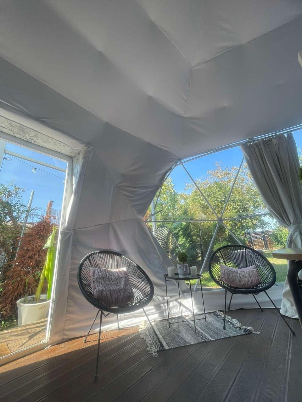 Day, View (from property/room), Living room