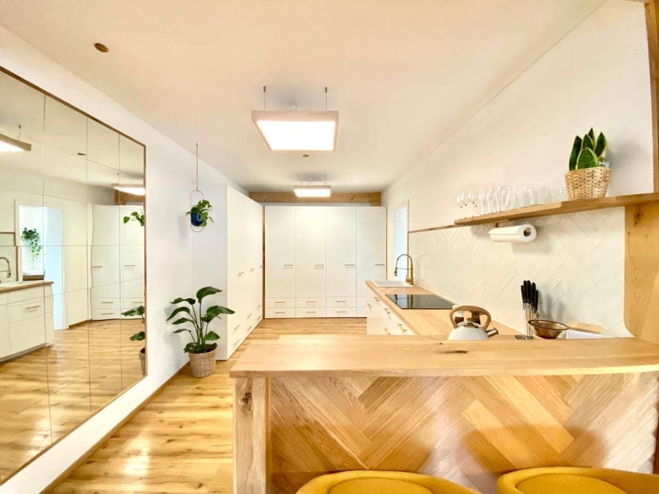 Kitchen or kitchenette