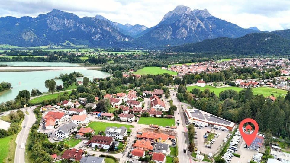 Nearby landmark, Lake view, Mountain view, Shopping Area