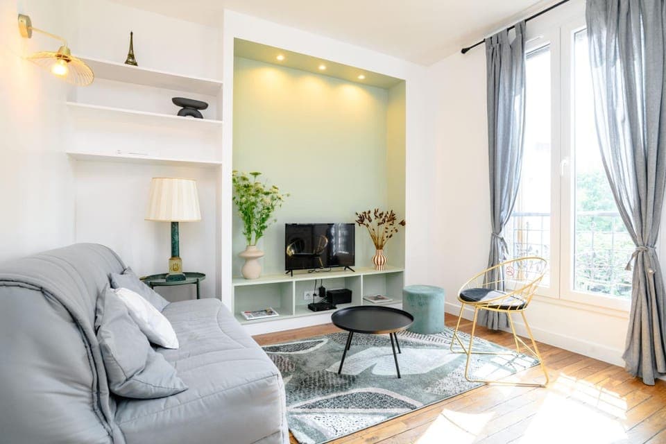 TV and multimedia, Living room, Seating area