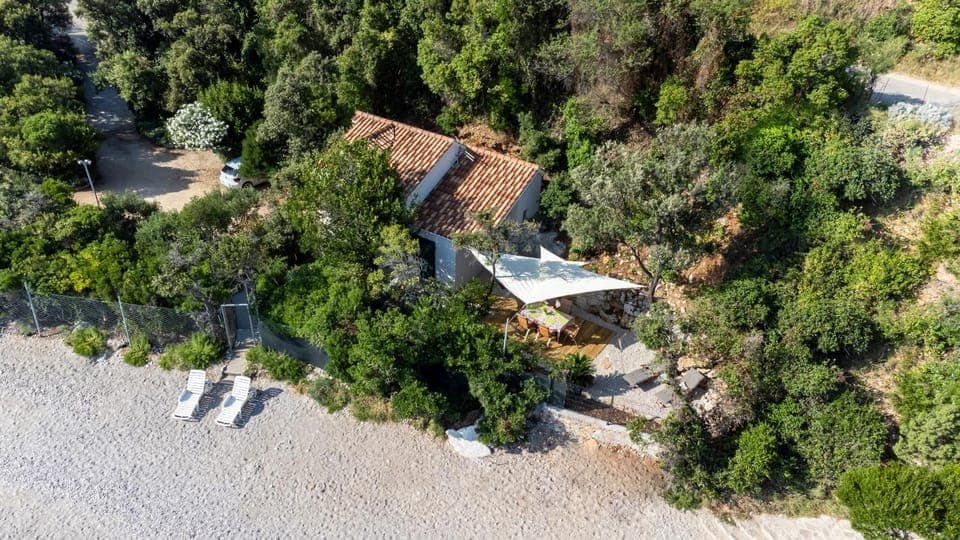 Natural landscape, Balcony/Terrace, Beach, Sea view