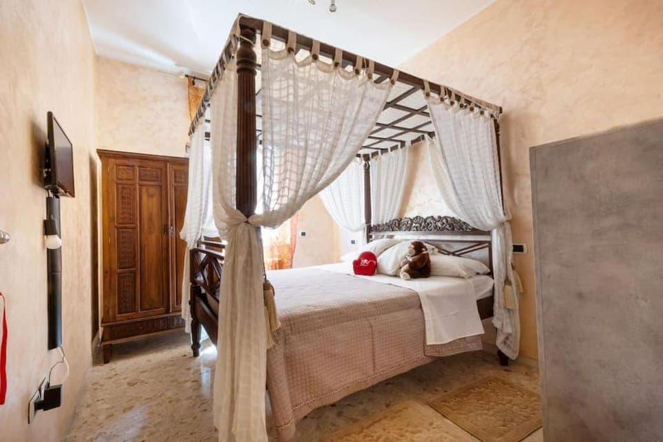 Bed, Bedroom, wardrobe