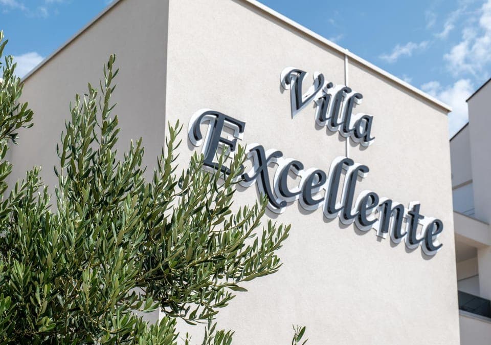 Villa Excellente Villa in Novalja