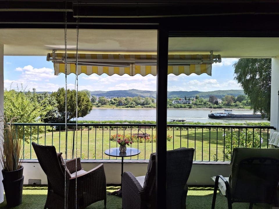 Natural landscape, View (from property/room), Balcony/Terrace