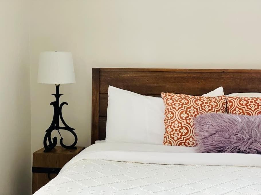 Bed, Bedroom