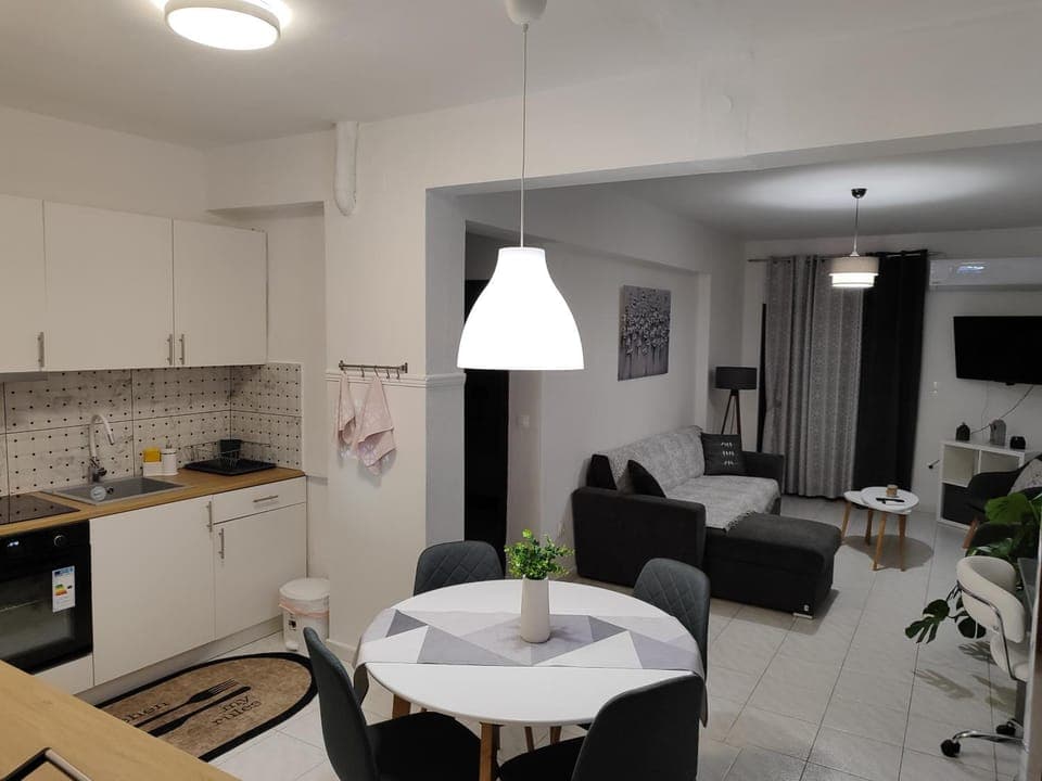 Kitchen or kitchenette, Living room, Dining area