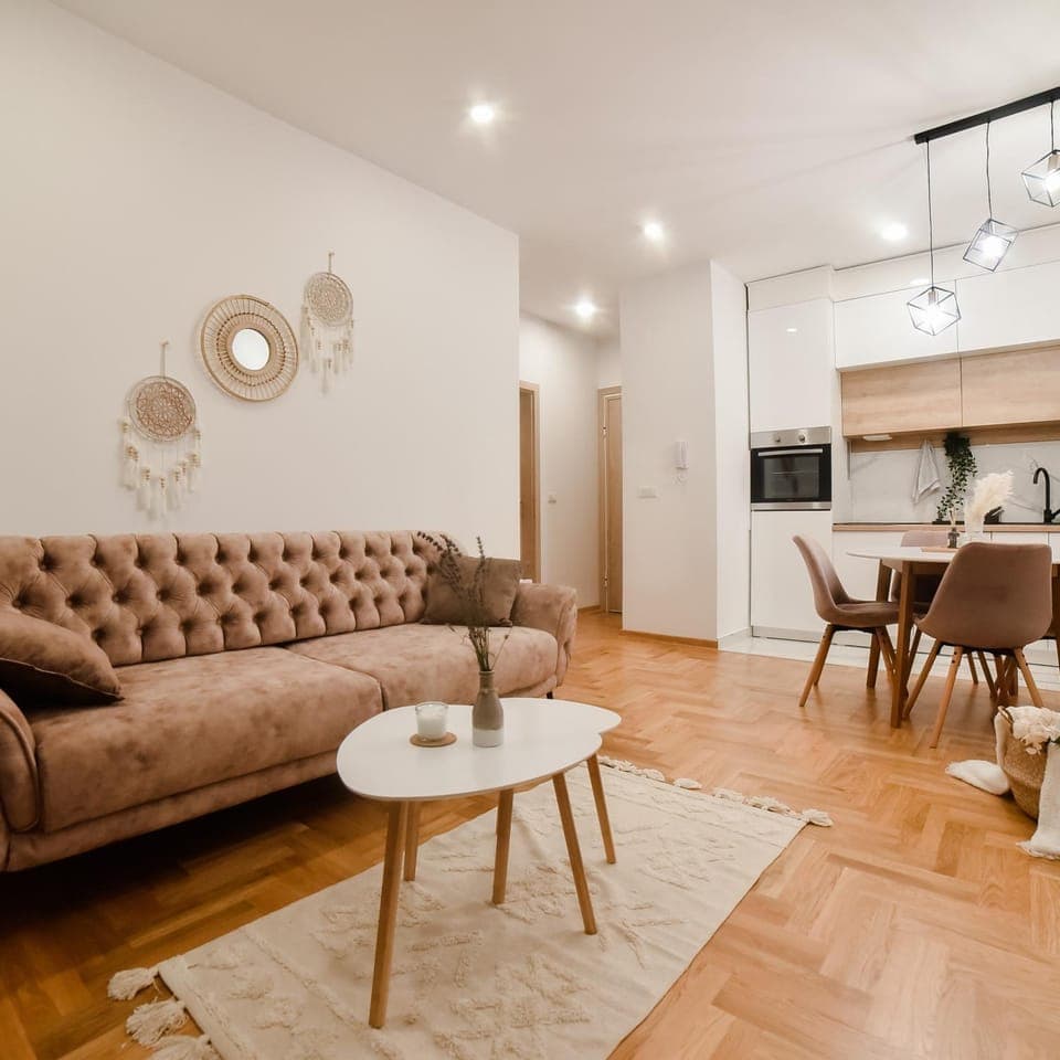 Kitchen or kitchenette, Living room, Seating area, Dining area, pet friendly, stove