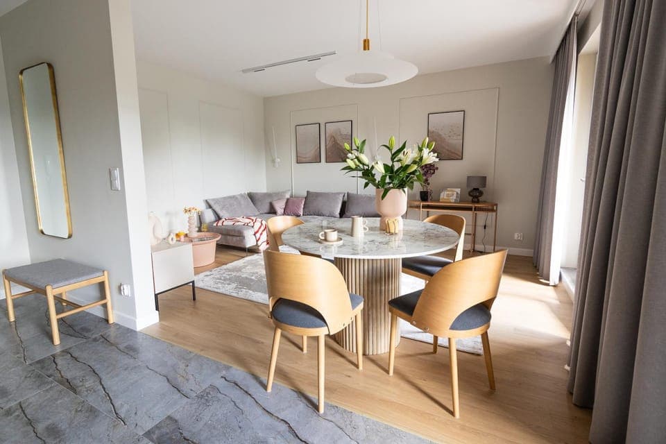 Living room, Seating area, Dining area