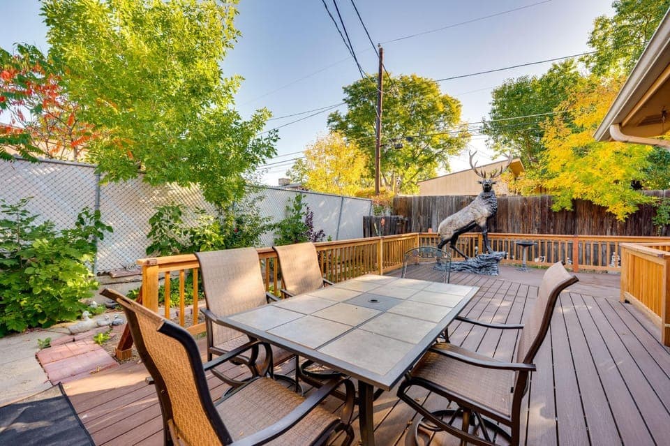 Pet-Friendly Gem w/ Private Yard in Westminster! House in Westminster