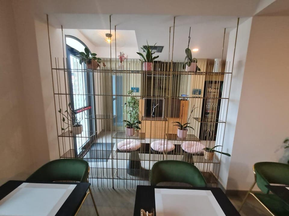 Lobby or reception, Seating area