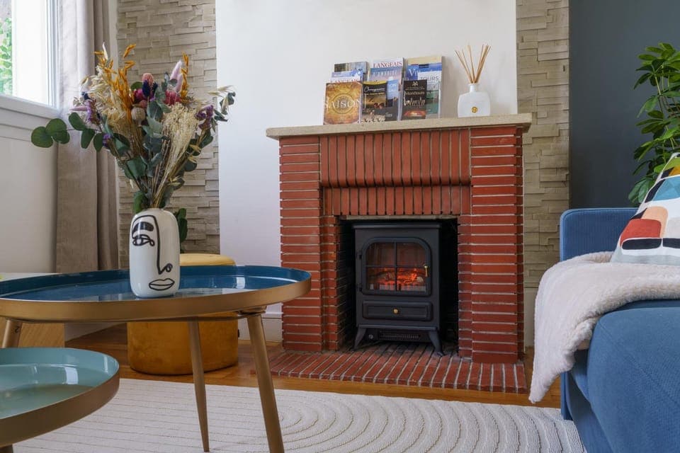 Living room, flat iron