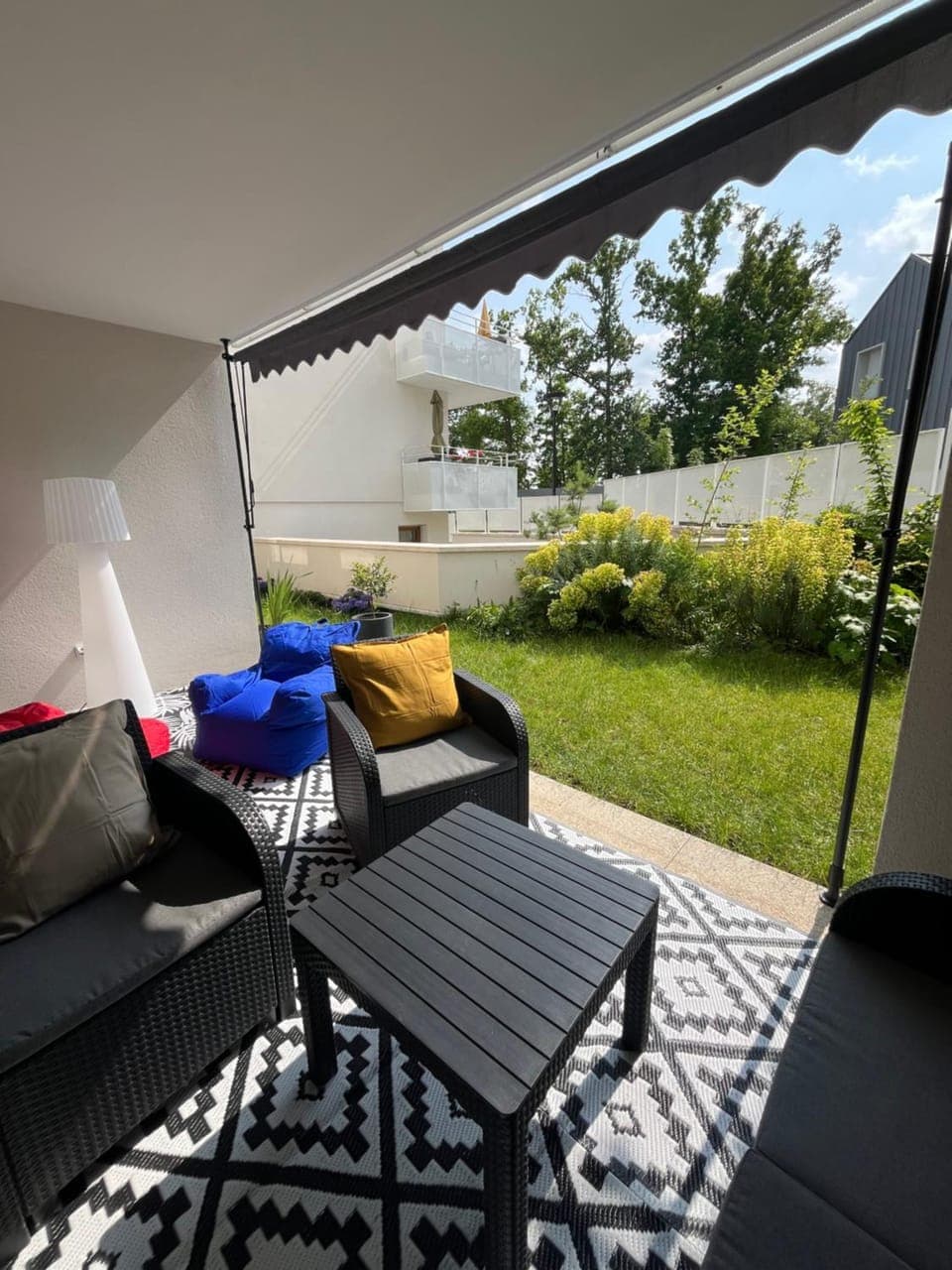 Garden, Balcony/Terrace, Seating area, Dining area, Garden view