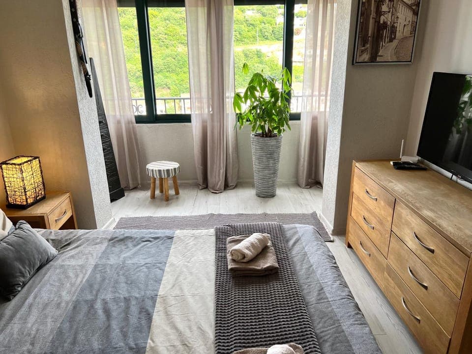 Evening entertainment, Bedroom