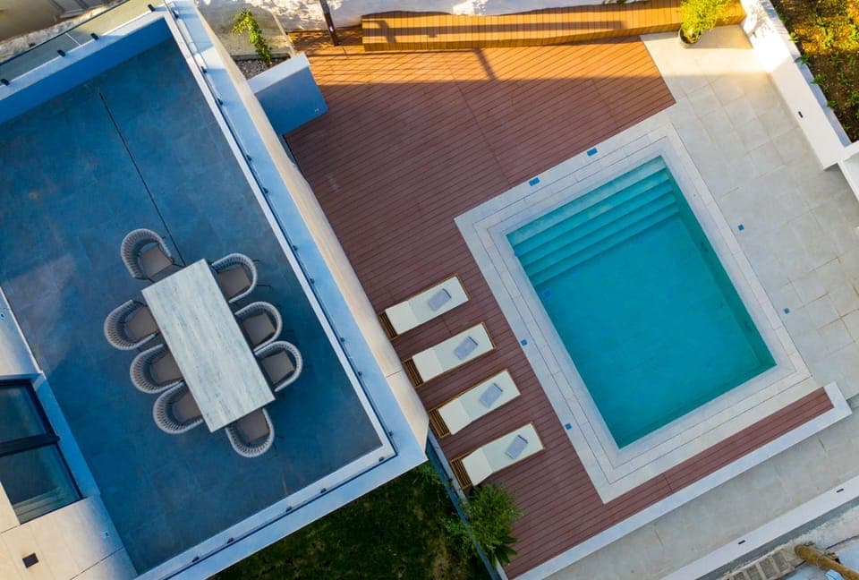 Property building, Off site, Pool view, Swimming pool, sunbed