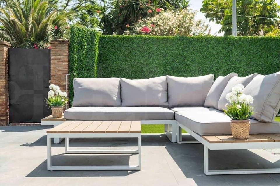 Garden, Seating area